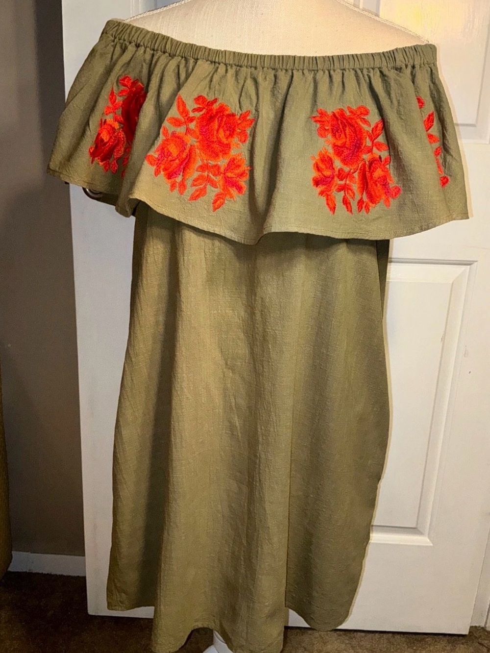 NWOT Umgee Olive Green Off-Shoulder Dress with Red Floral Embroidery M